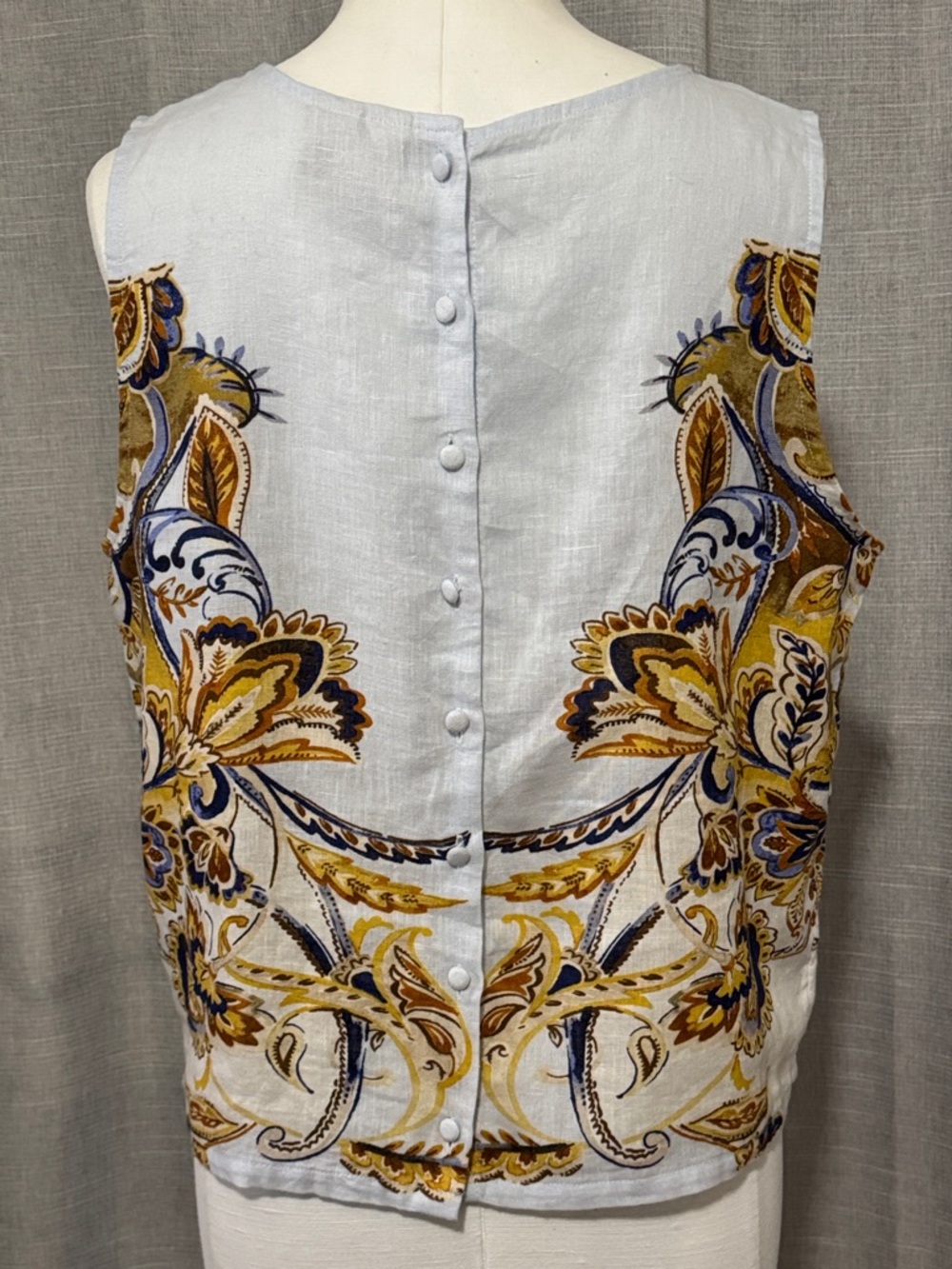 Joie Linen Sleeveless Blouse-Sz L-Blues/White/Brown Scroll-Button Up Back-EUC - Picture 2 of 16